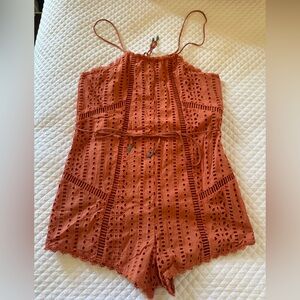 Amuse Orange Romper. Size small. NEVER WORN. Perfect condition.